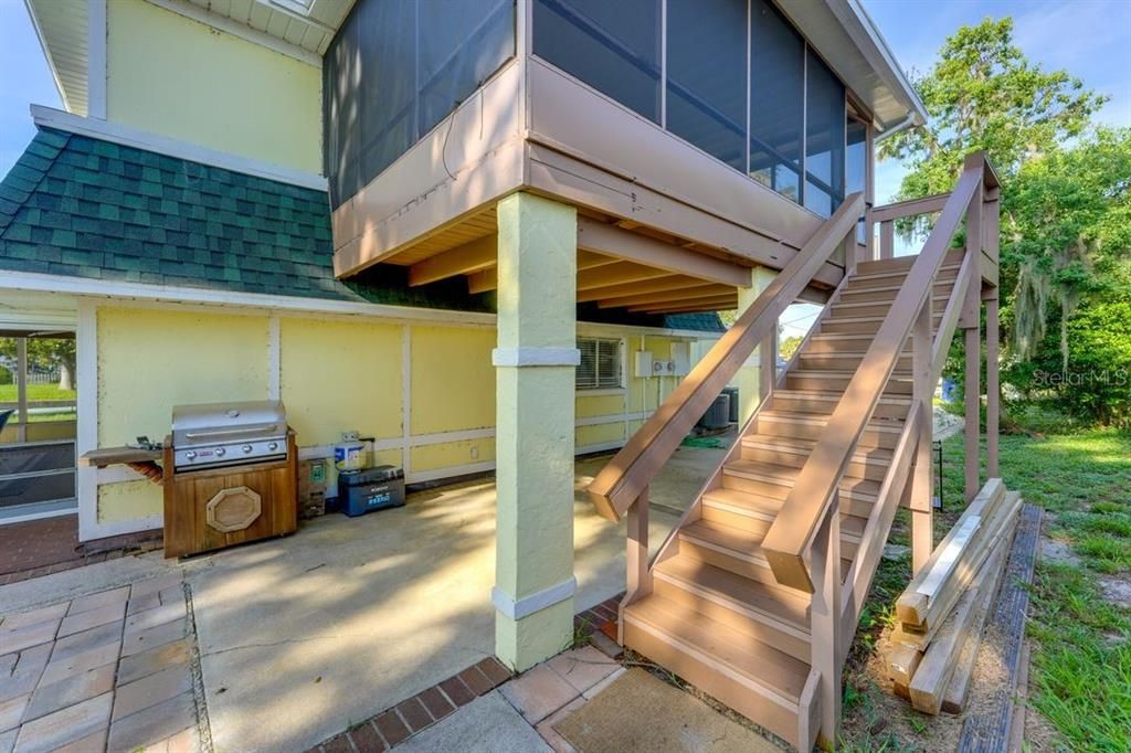 For Sale: $850,000 (3 beds, 2 baths, 1752 Square Feet)