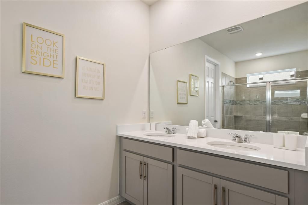 En Venta: $798,000 (9 camas, 6 baños, 4363 Pies cuadrados)