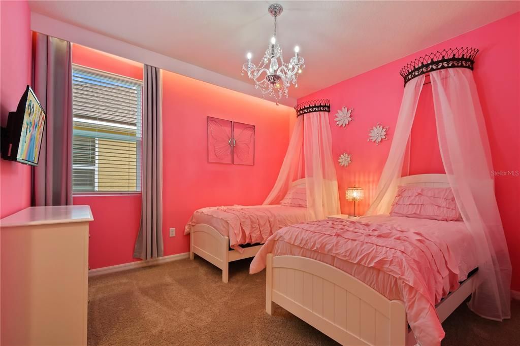 En Venta: $798,000 (9 camas, 6 baños, 4363 Pies cuadrados)