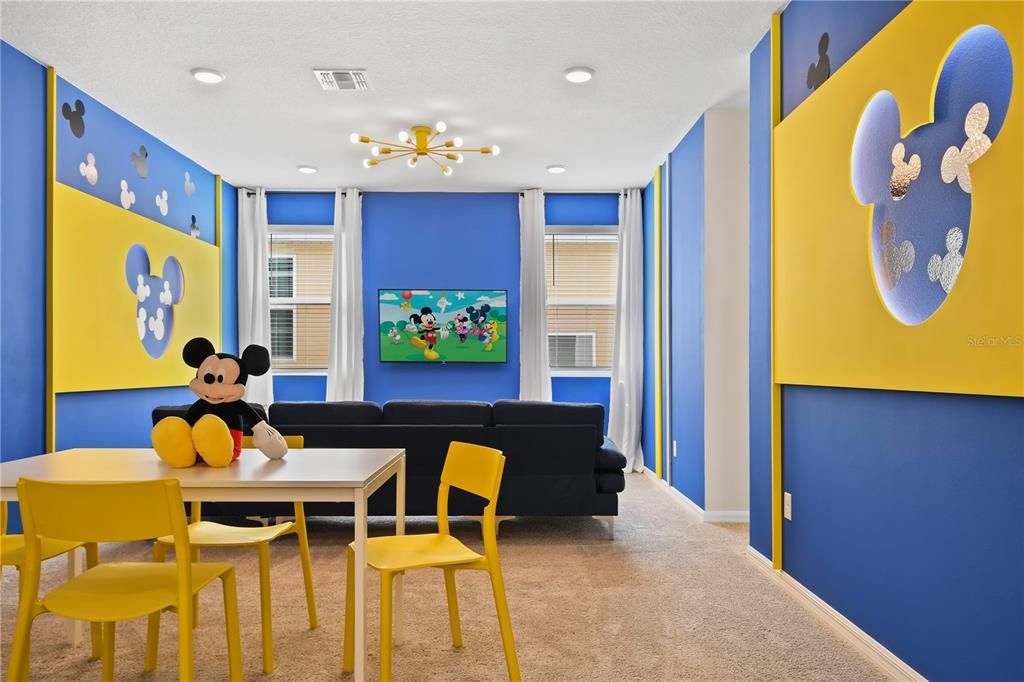 En Venta: $798,000 (9 camas, 6 baños, 4363 Pies cuadrados)