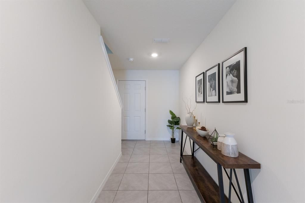 For Sale: $465,000 (5 beds, 3 baths, 2428 Square Feet)