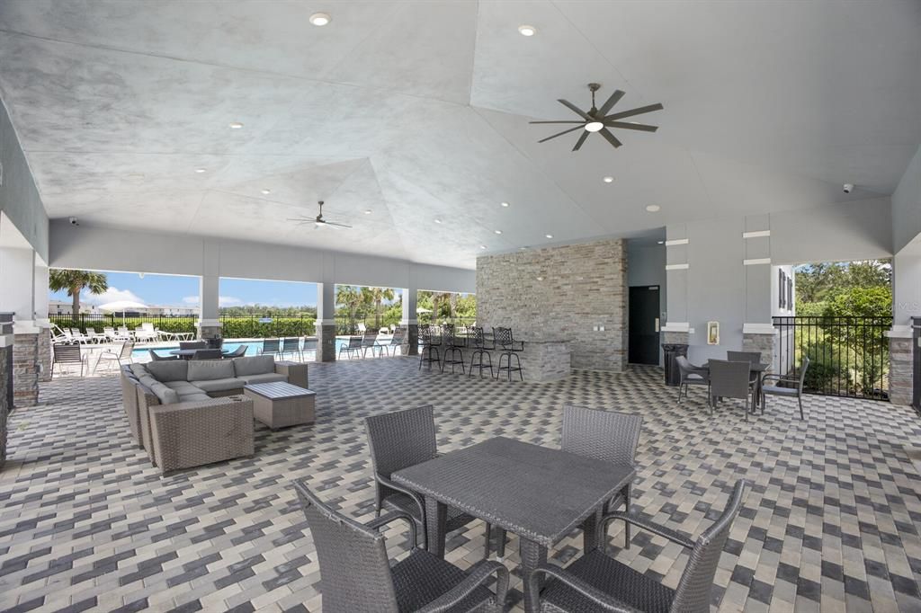 For Sale: $465,000 (5 beds, 3 baths, 2428 Square Feet)