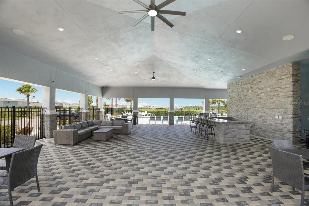 For Sale: $465,000 (5 beds, 3 baths, 2428 Square Feet)