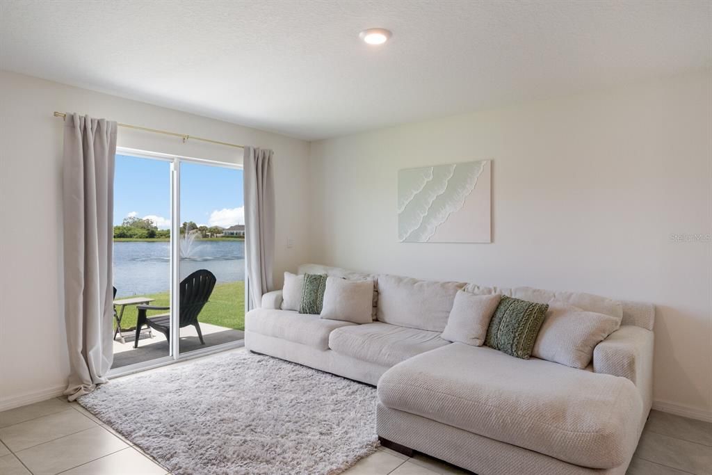 For Sale: $465,000 (5 beds, 3 baths, 2428 Square Feet)