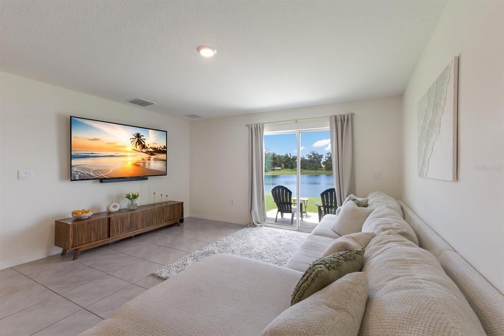 For Sale: $465,000 (5 beds, 3 baths, 2428 Square Feet)