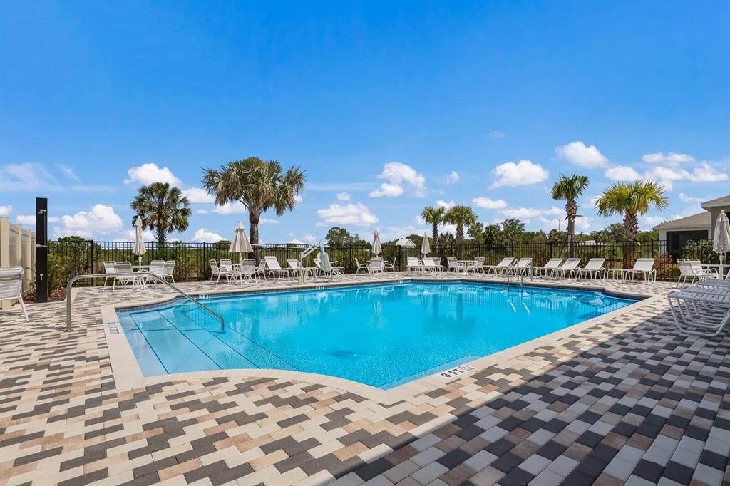 For Sale: $465,000 (5 beds, 3 baths, 2428 Square Feet)