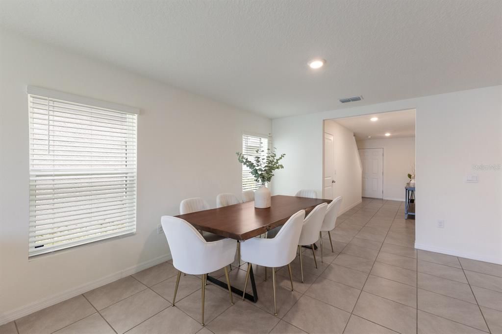 For Sale: $465,000 (5 beds, 3 baths, 2428 Square Feet)