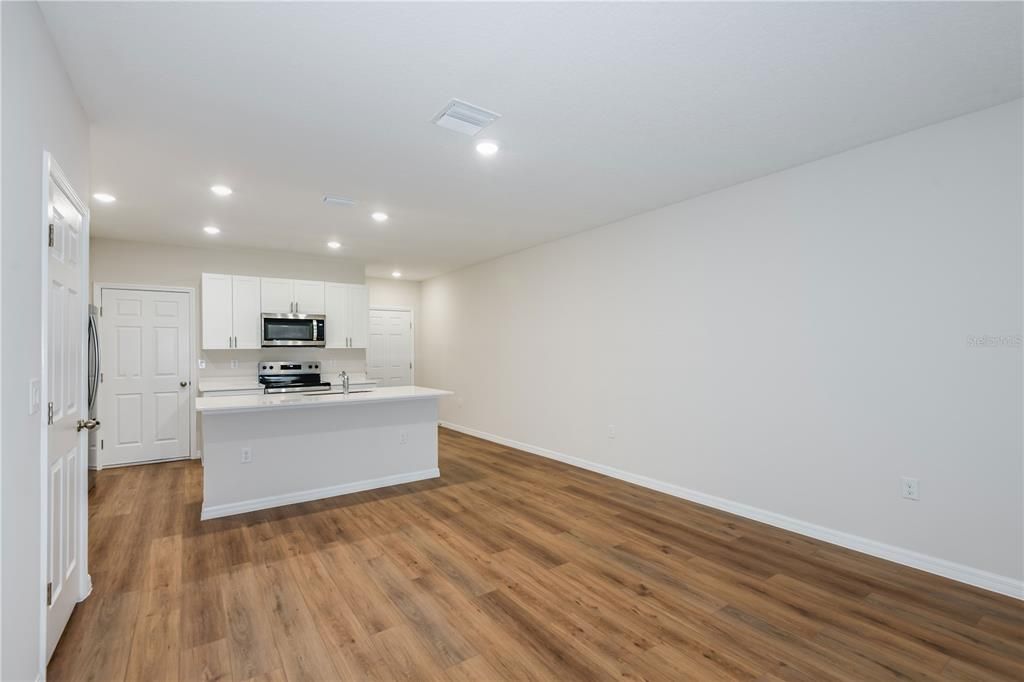 En Venta: $259,999 (3 camas, 2 baños, 1721 Pies cuadrados)