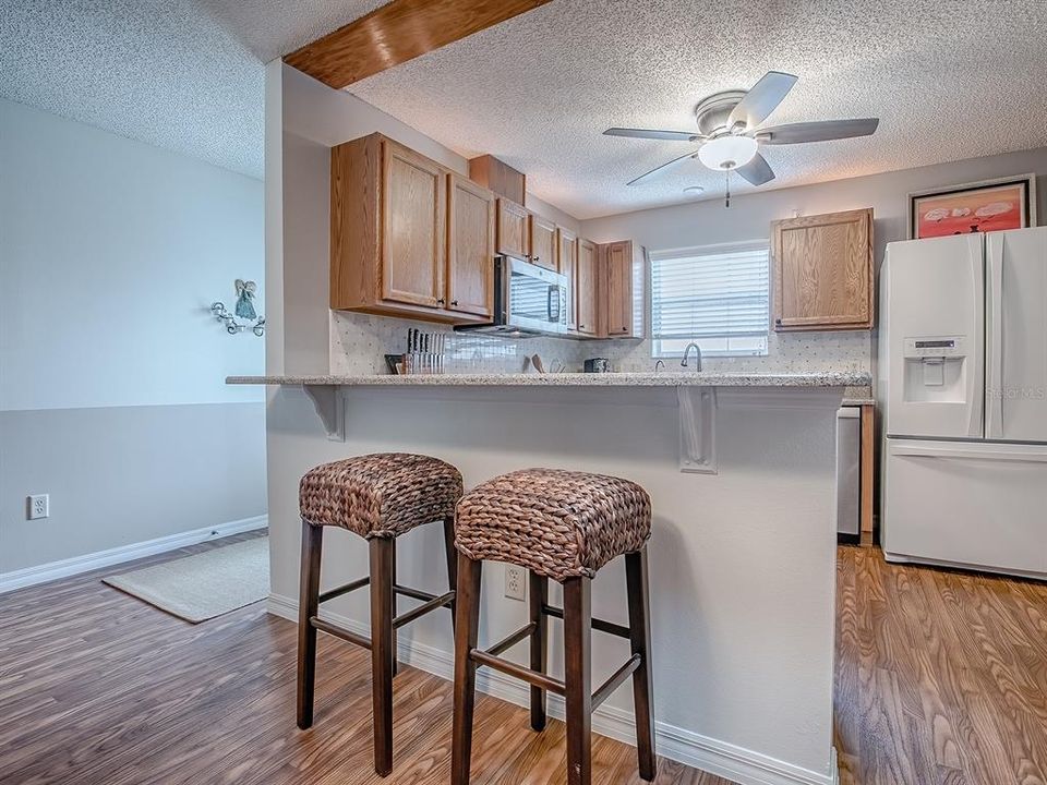 待售: $320,000 (3 贝兹, 2 浴室, 1203 平方英尺)