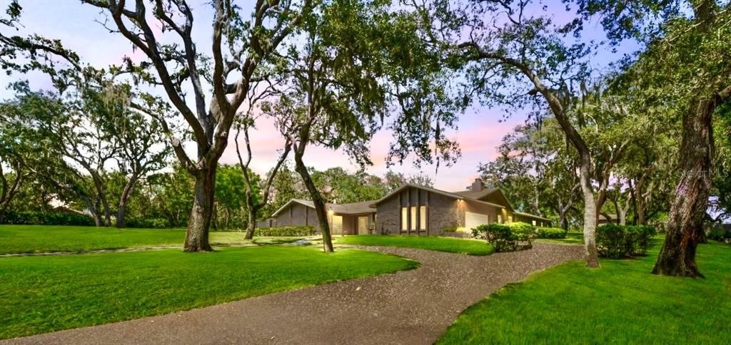 最近售出: $1,450,000 (4 贝兹, 2 浴室, 3276 平方英尺)