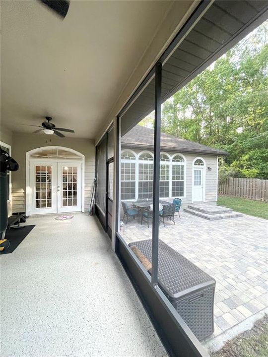 出租: $3,600 (4 贝兹, 3 浴室, 2875 平方英尺)