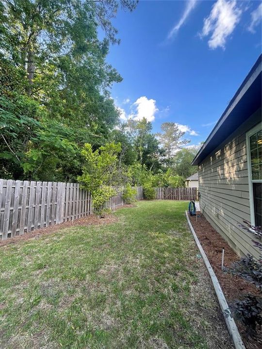 出租: $3,600 (4 贝兹, 3 浴室, 2875 平方英尺)