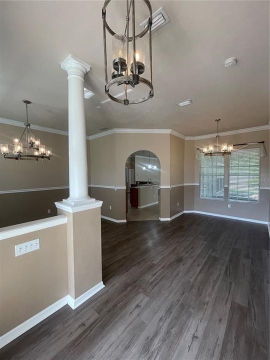 出租: $3,600 (4 贝兹, 3 浴室, 2875 平方英尺)