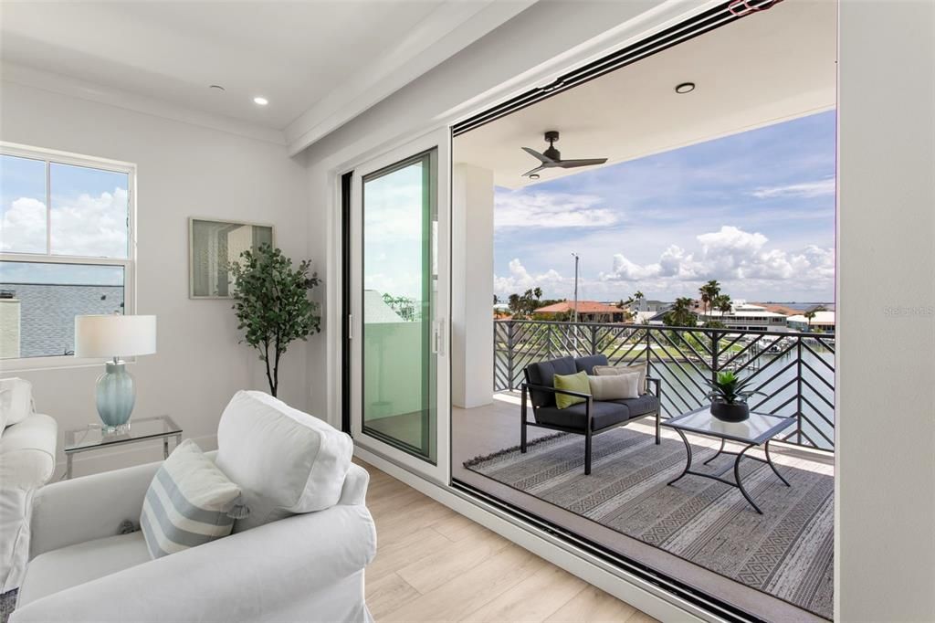 待售: $2,750,000 (4 贝兹, 3 浴室, 3126 平方英尺)