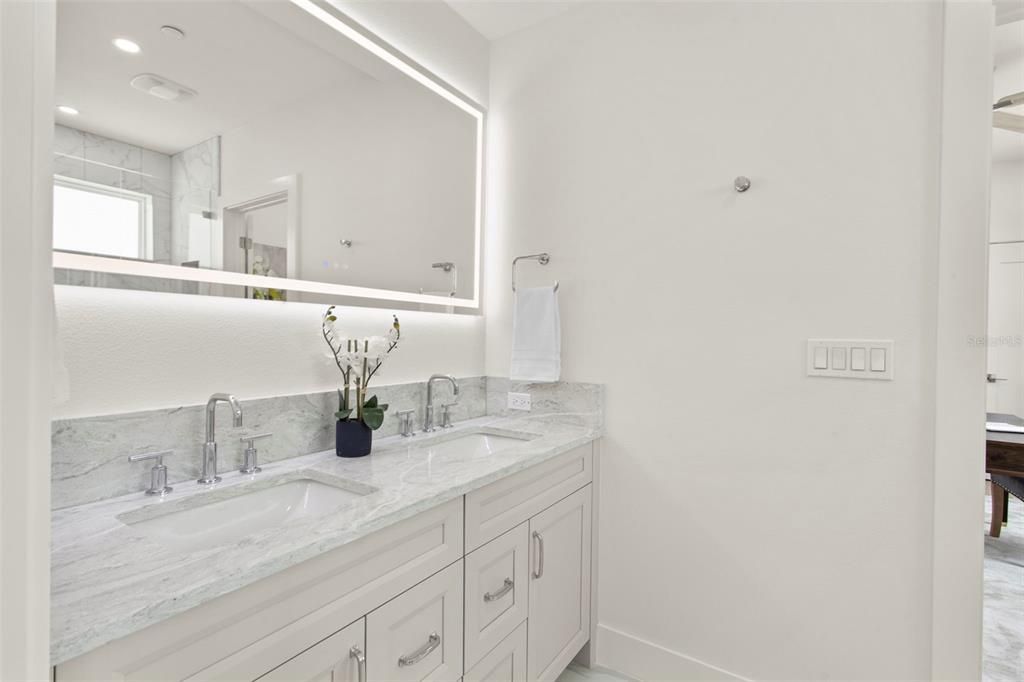 待售: $2,750,000 (4 贝兹, 3 浴室, 3126 平方英尺)