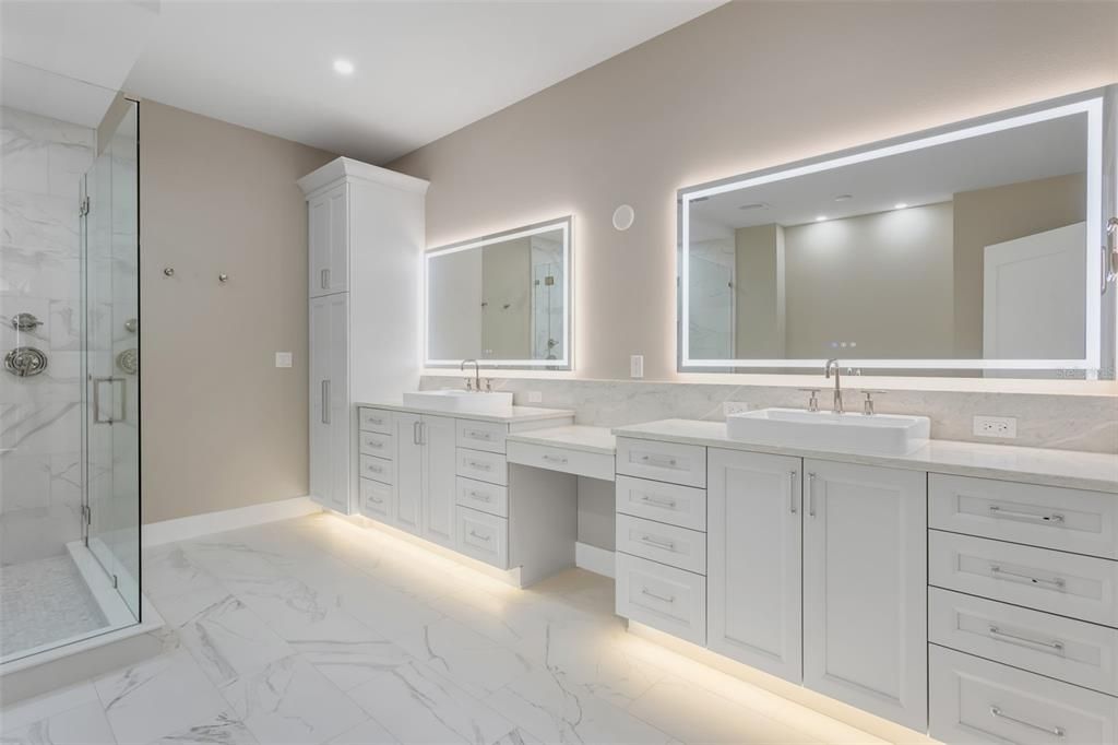 На продажу: $2,675,000 (4 спален, 3 ванн, 3126 Квадратных фут)