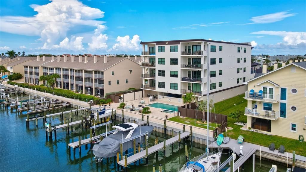 На продажу: $2,675,000 (4 спален, 3 ванн, 3126 Квадратных фут)