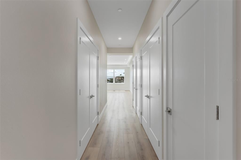 На продажу: $2,675,000 (4 спален, 3 ванн, 3126 Квадратных фут)