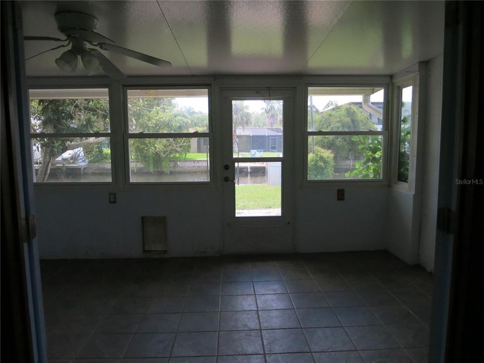 For Sale: $389,000 (3 beds, 2 baths, 2021 Square Feet)