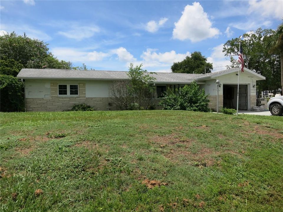 For Sale: $389,000 (3 beds, 2 baths, 2021 Square Feet)