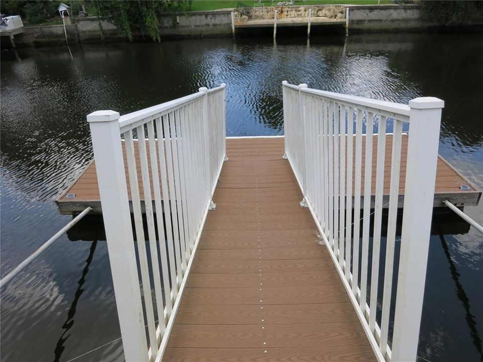 For Sale: $389,000 (3 beds, 2 baths, 2021 Square Feet)