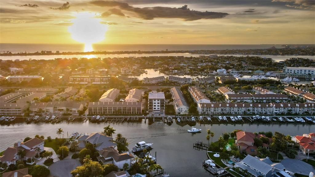 待售: $2,650,000 (3 贝兹, 3 浴室, 3126 平方英尺)