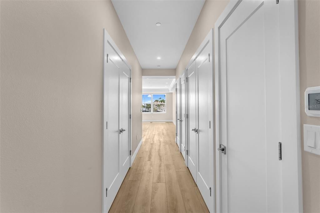 Active With Contract: $2,000,000 (3 beds, 3 baths, 3126 Square Feet)