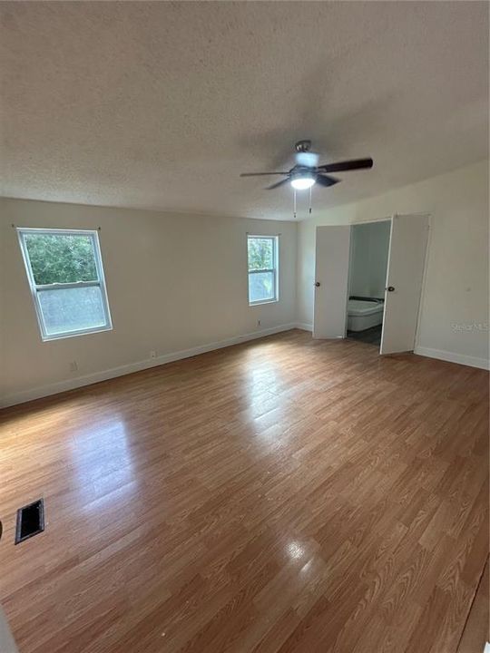 En Renta: $1,600 (3 camas, 2 baños, 1680 Pies cuadrados)