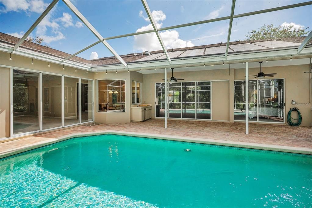 En Venta: $649,900 (3 camas, 2 baños, 2316 Pies cuadrados)