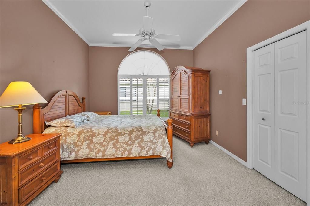 En Venta: $649,900 (3 camas, 2 baños, 2316 Pies cuadrados)