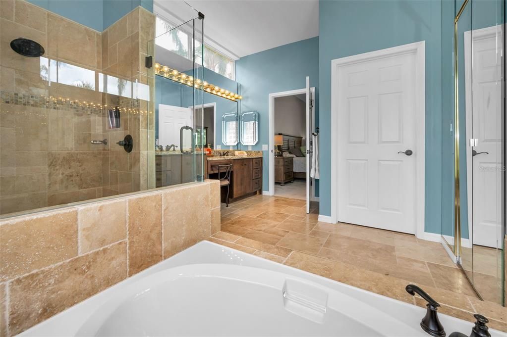 En Venta: $649,900 (3 camas, 2 baños, 2316 Pies cuadrados)