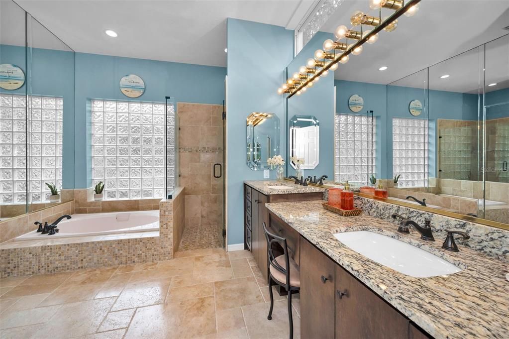 En Venta: $649,900 (3 camas, 2 baños, 2316 Pies cuadrados)