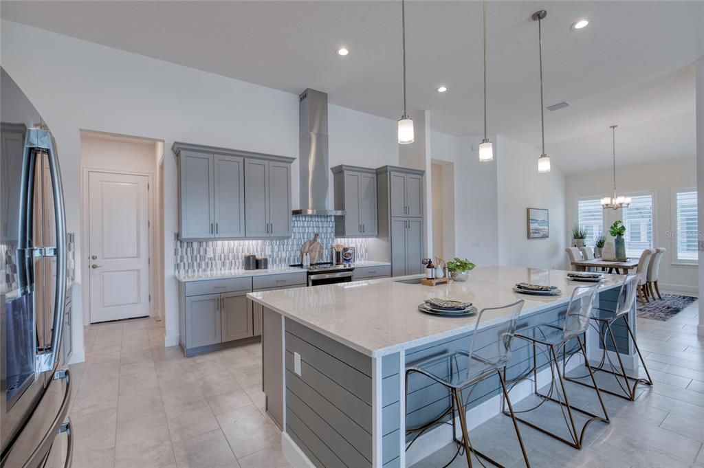 待售: $749,900 (4 贝兹, 3 浴室, 2526 平方英尺)