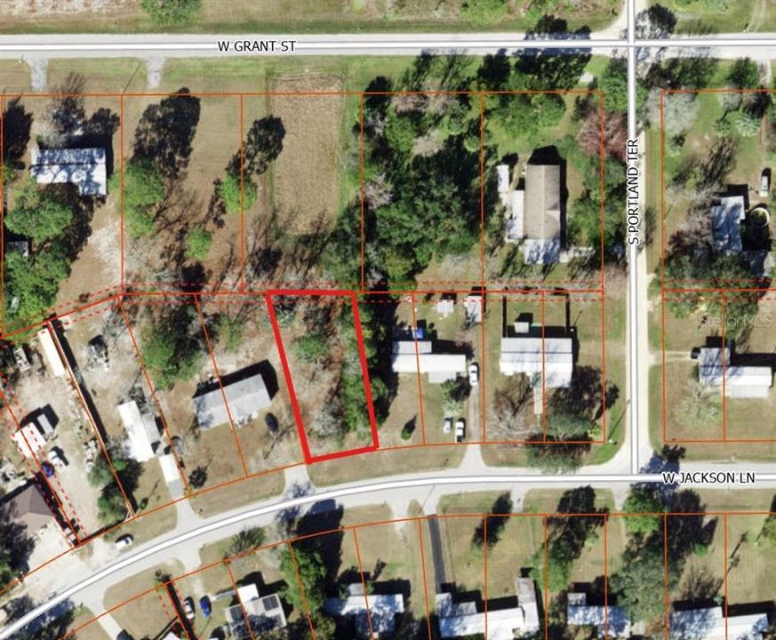 На продажу: $17,000 (0.20 acres)