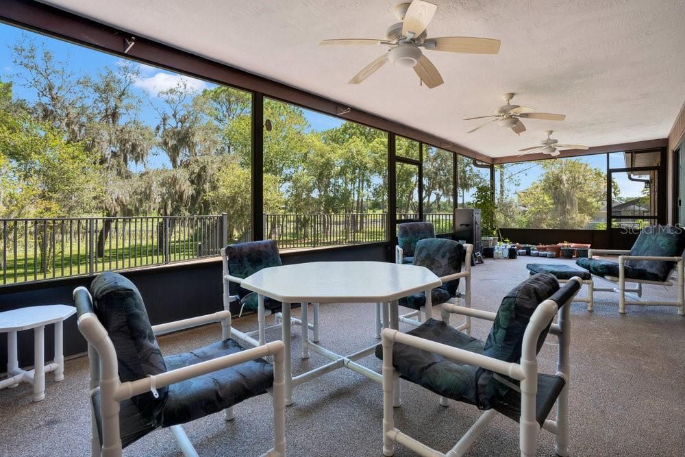 待售: $499,900 (4 贝兹, 2 浴室, 2375 平方英尺)