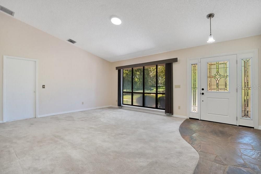 待售: $499,900 (4 贝兹, 2 浴室, 2375 平方英尺)