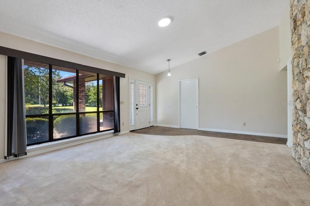 待售: $499,900 (4 贝兹, 2 浴室, 2375 平方英尺)