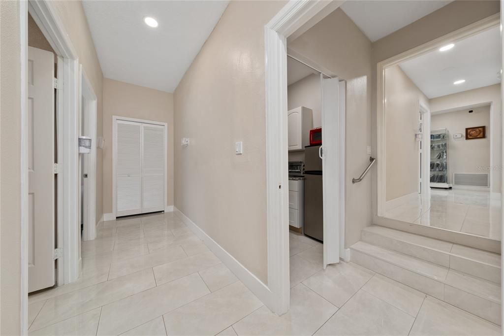 На продажу: $1,350,000 (0 спален, 0 ванн, 2010 Квадратных фут)