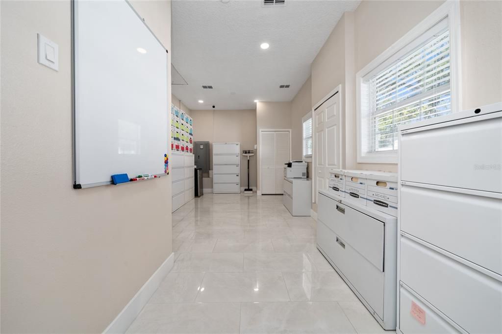 На продажу: $1,350,000 (0 спален, 0 ванн, 2010 Квадратных фут)