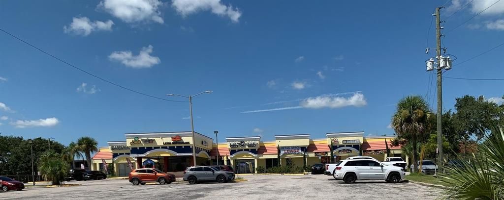 For Sale: $76,775 (1 beds, 1 baths, 300 Square Feet)