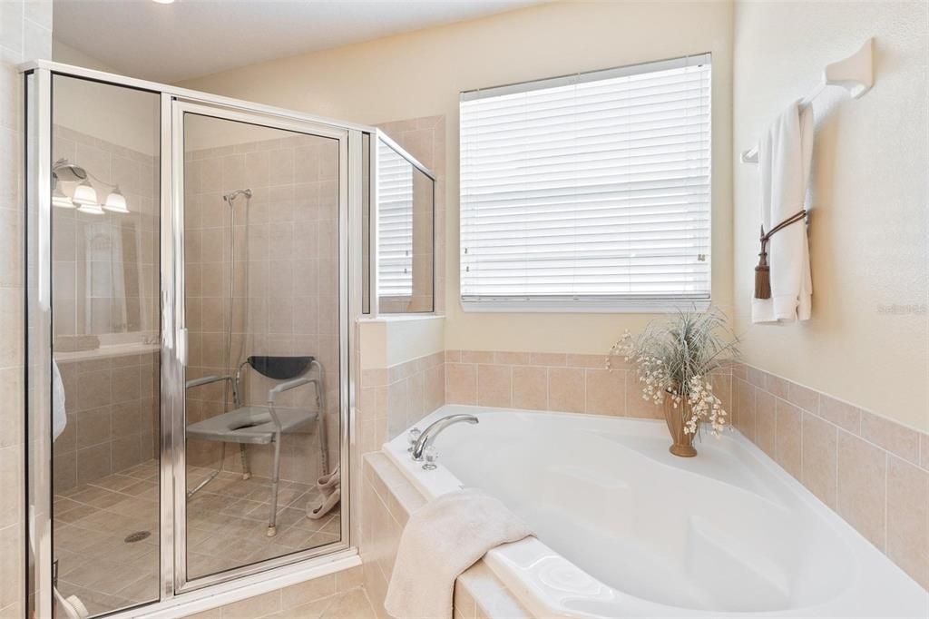 For Sale: $399,000 (4 beds, 3 baths, 2336 Square Feet)