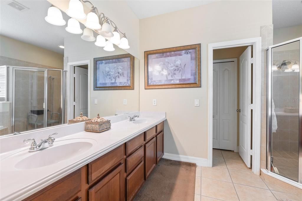 For Sale: $399,000 (4 beds, 3 baths, 2336 Square Feet)