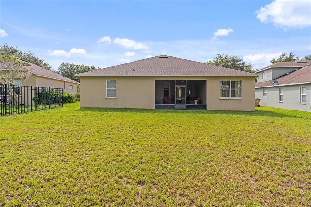 For Sale: $399,000 (4 beds, 3 baths, 2336 Square Feet)