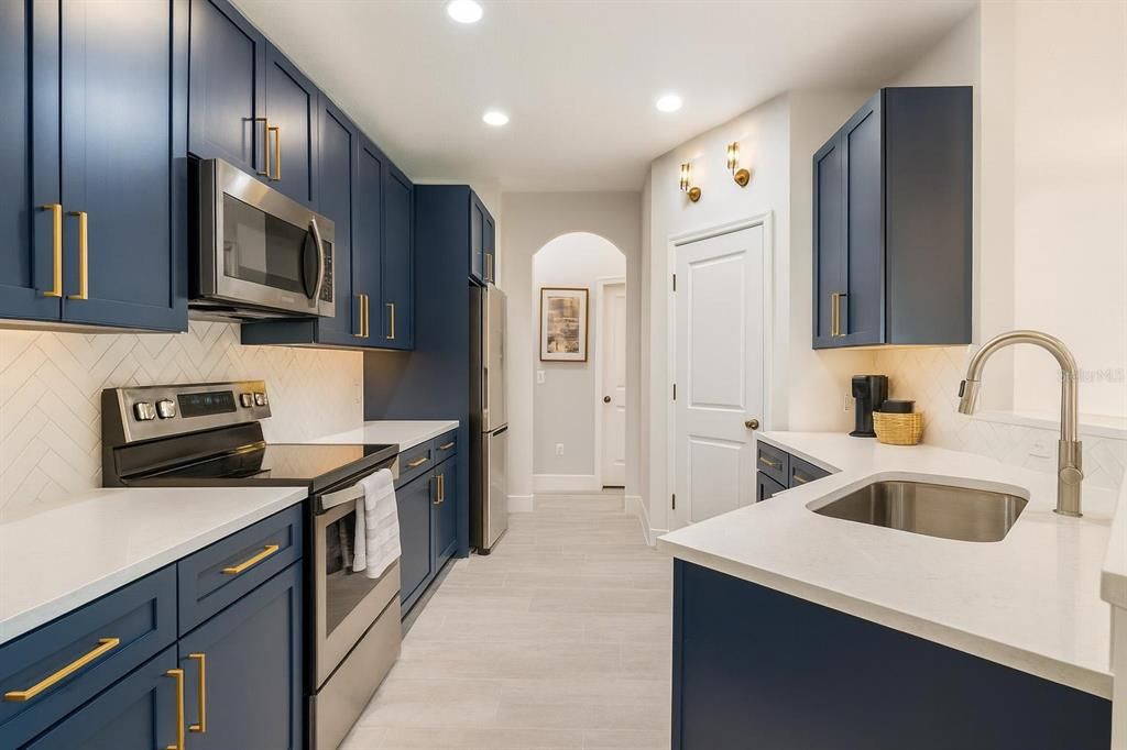 For Sale: $399,000 (4 beds, 3 baths, 2336 Square Feet)