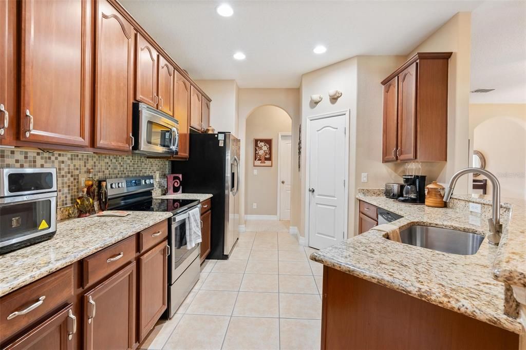 For Sale: $399,000 (4 beds, 3 baths, 2336 Square Feet)