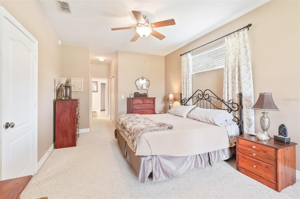 For Sale: $399,000 (4 beds, 3 baths, 2336 Square Feet)