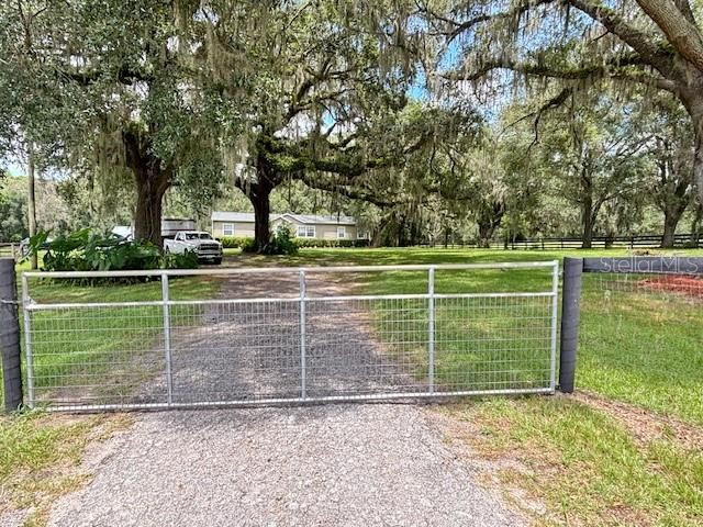 For Sale: $485,000 (4 beds, 2 baths, 2040 Square Feet)