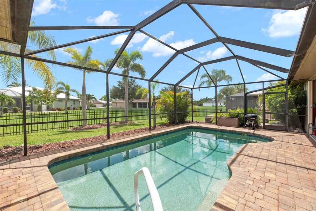 Active With Contract: $499,000 (4 beds, 2 baths, 2232 Square Feet)