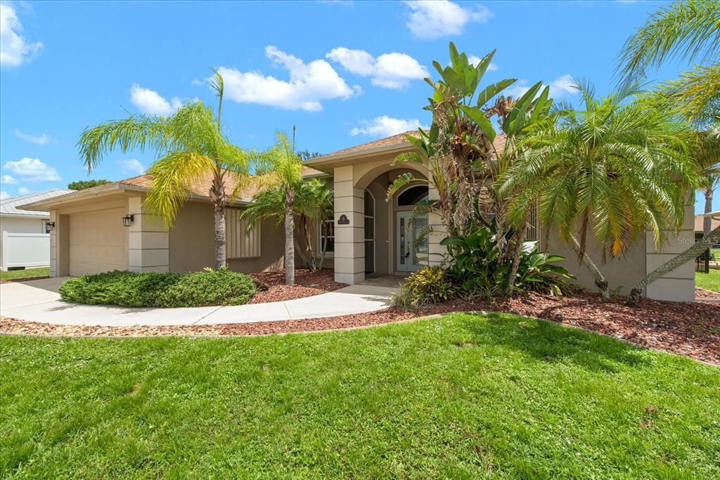 Active With Contract: $499,000 (4 beds, 2 baths, 2232 Square Feet)