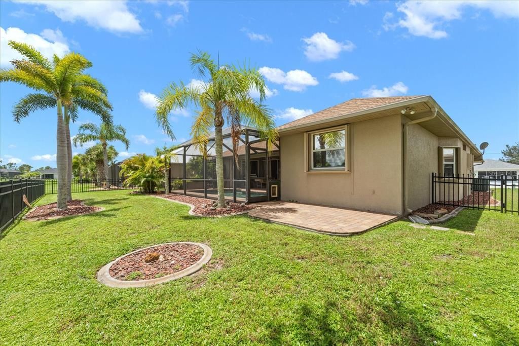 Active With Contract: $499,000 (4 beds, 2 baths, 2232 Square Feet)